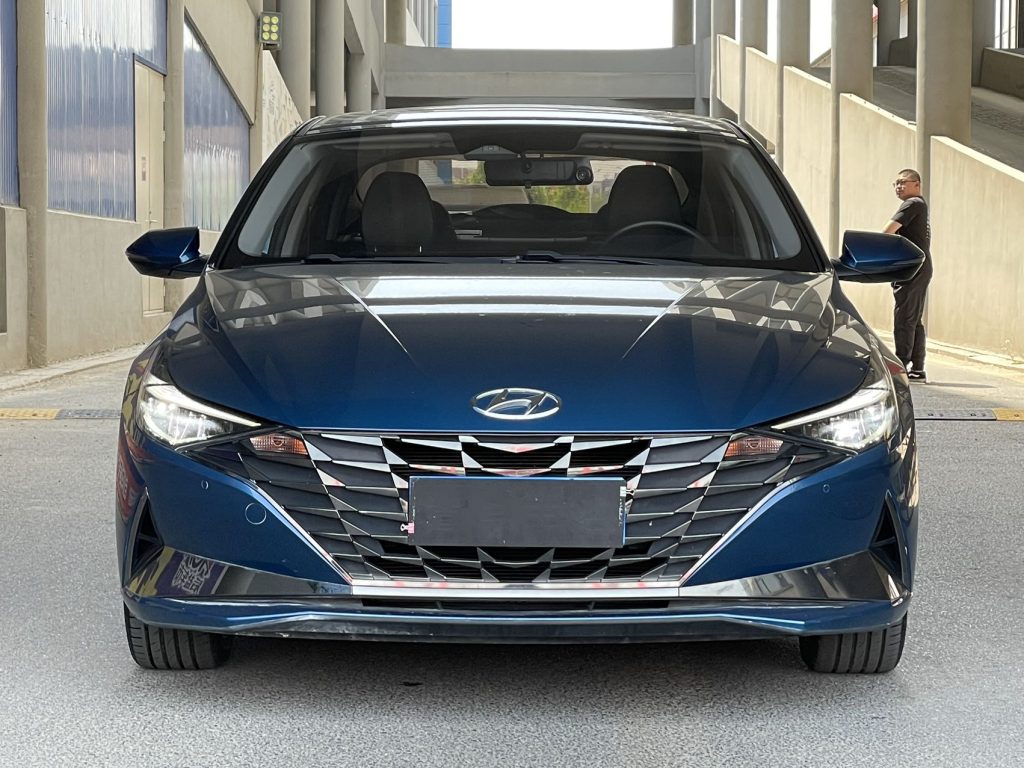 Hyundai Elantra 2021 1.5L CVT LUX Premium VI - Huishida Trading