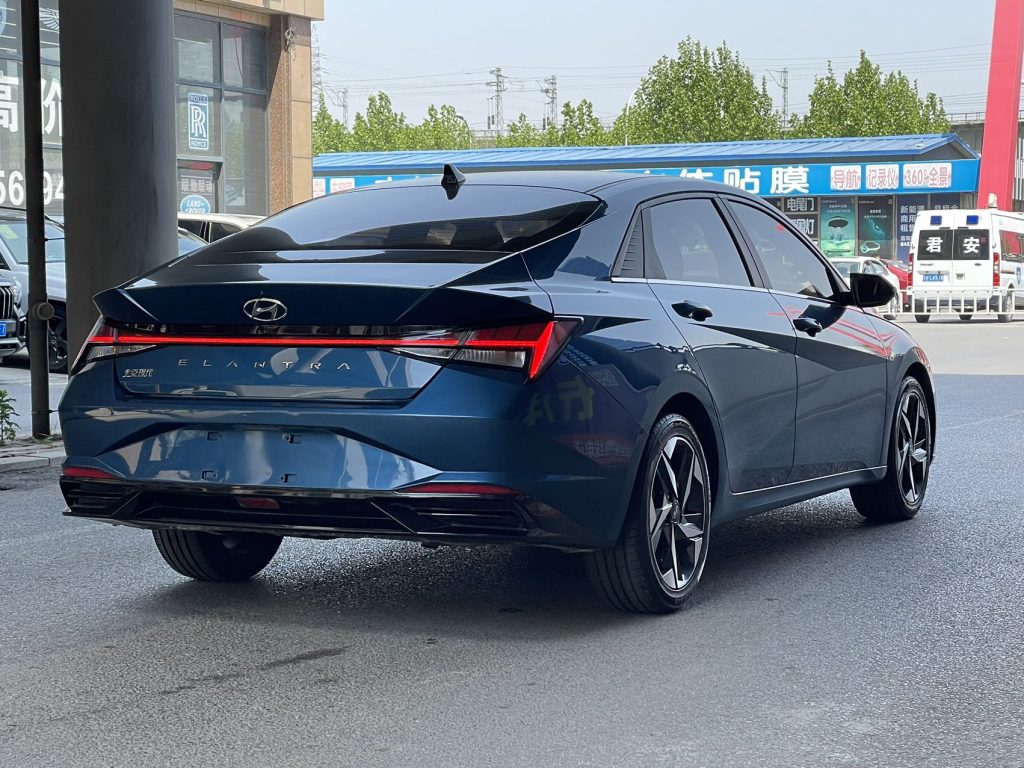Hyundai Elantra 2021 1.5L CVT LUX Premium VI - Huishida Trading