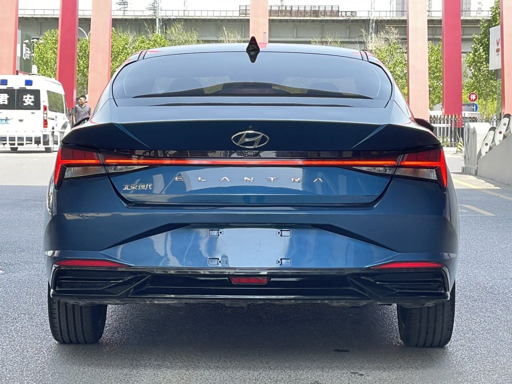 Hyundai Elantra 2021 1.5L CVT LUX Premium VI - Huishida Trading