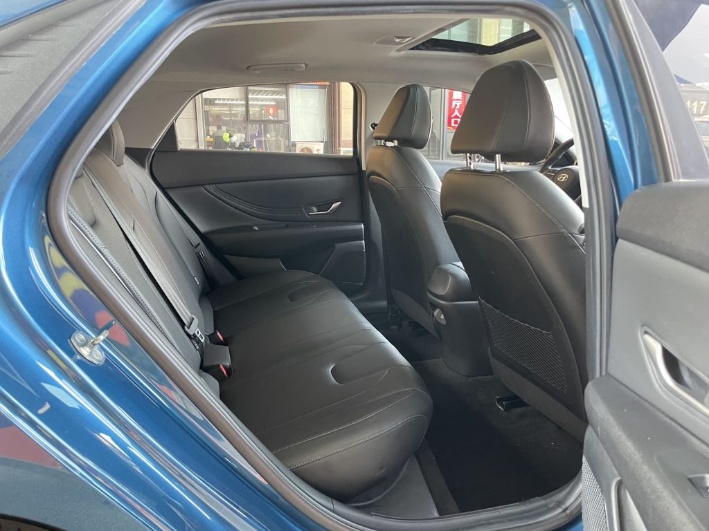 Hyundai Elantra 2021 1.5L CVT LUX Premium VI - Huishida Trading