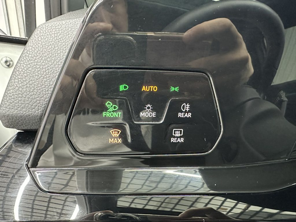 VOLKSWAGEN GOLF 2021 280TSI DSG R-Line - Huishida Trading