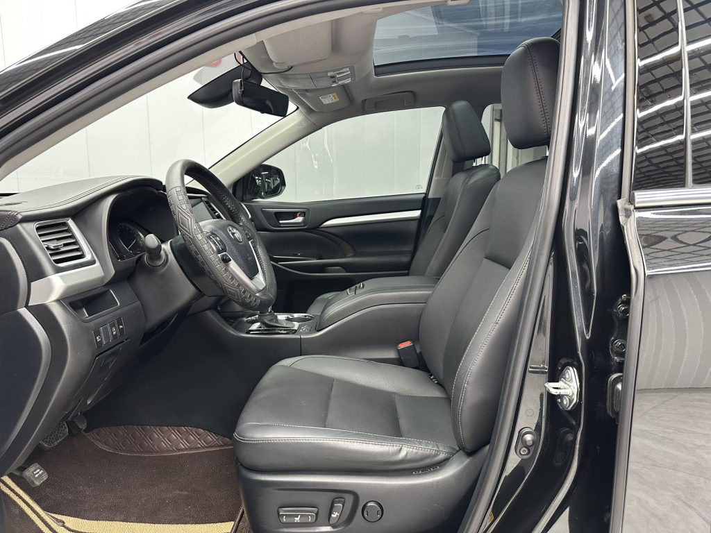 TOYOTA HIGHLANDER 2021 2.0T 4WD РОСКОШНЫЙ 7-МЕСТНЫЙ - Huishida Trading