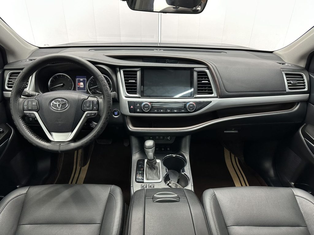 TOYOTA HIGHLANDER 2021 2.0T 4WD РОСКОШНЫЙ 7-МЕСТНЫЙ - Huishida Trading