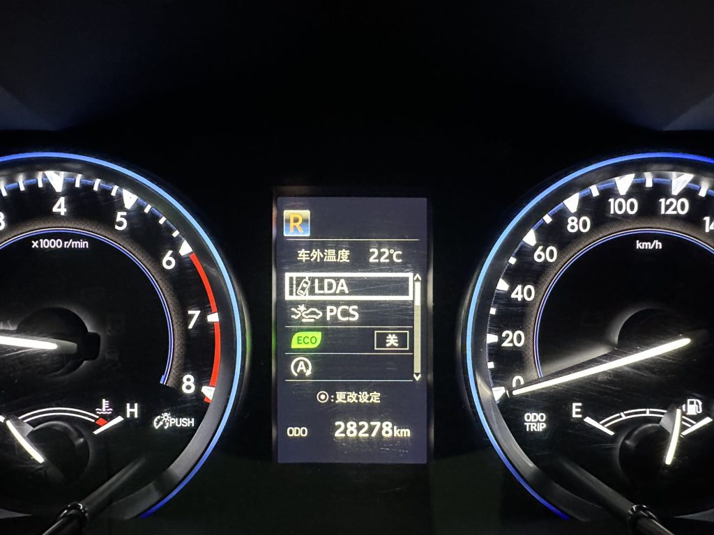 TOYOTA HIGHLANDER 2021 2.0T 4WD РОСКОШНЫЙ 7-МЕСТНЫЙ - Huishida Trading