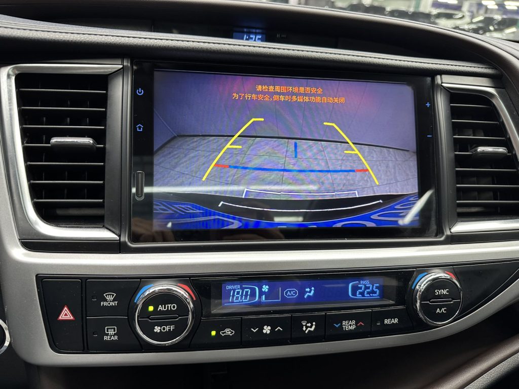 TOYOTA HIGHLANDER 2021 2.0T 4WD РОСКОШНЫЙ 7-МЕСТНЫЙ - Huishida Trading