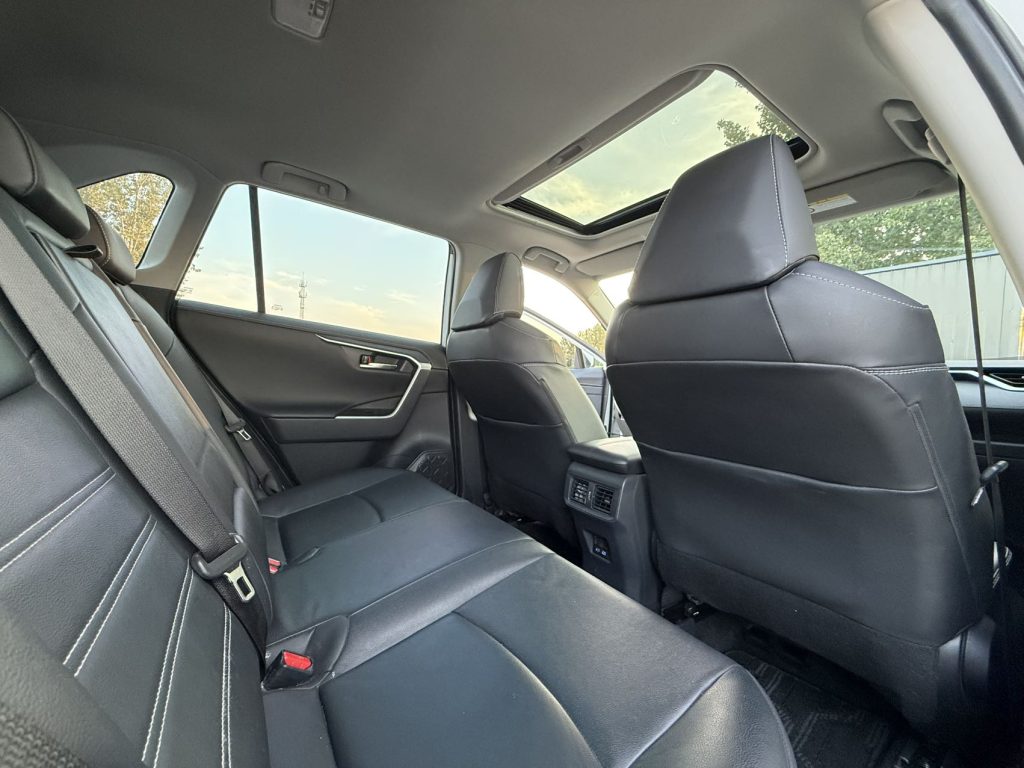 Toyota RAV4 2022 Twin Engine 2.5L E-CVT 4WD Elite Plus Edition - Huishida Trading
