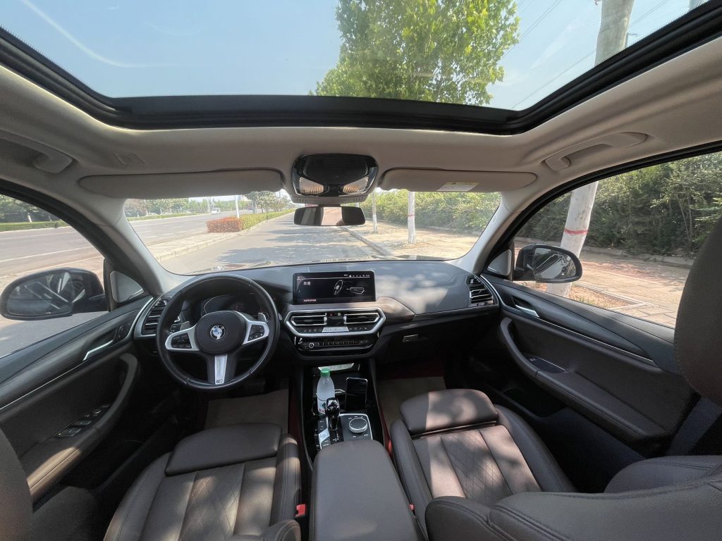 BMW X3 2022 xDrive30i Лидерство M Obsidian Package - Huishida Trading