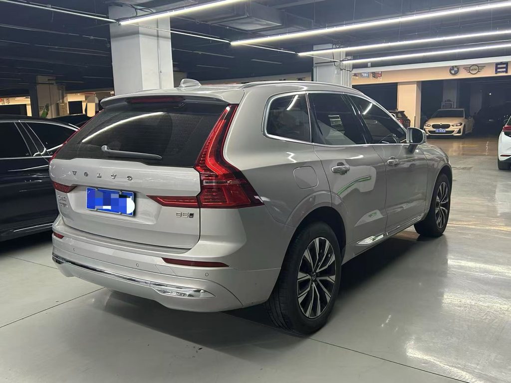 Volvo XC60 2023 B5 4WD Intelligent Luxury Edition - Huishida Trading