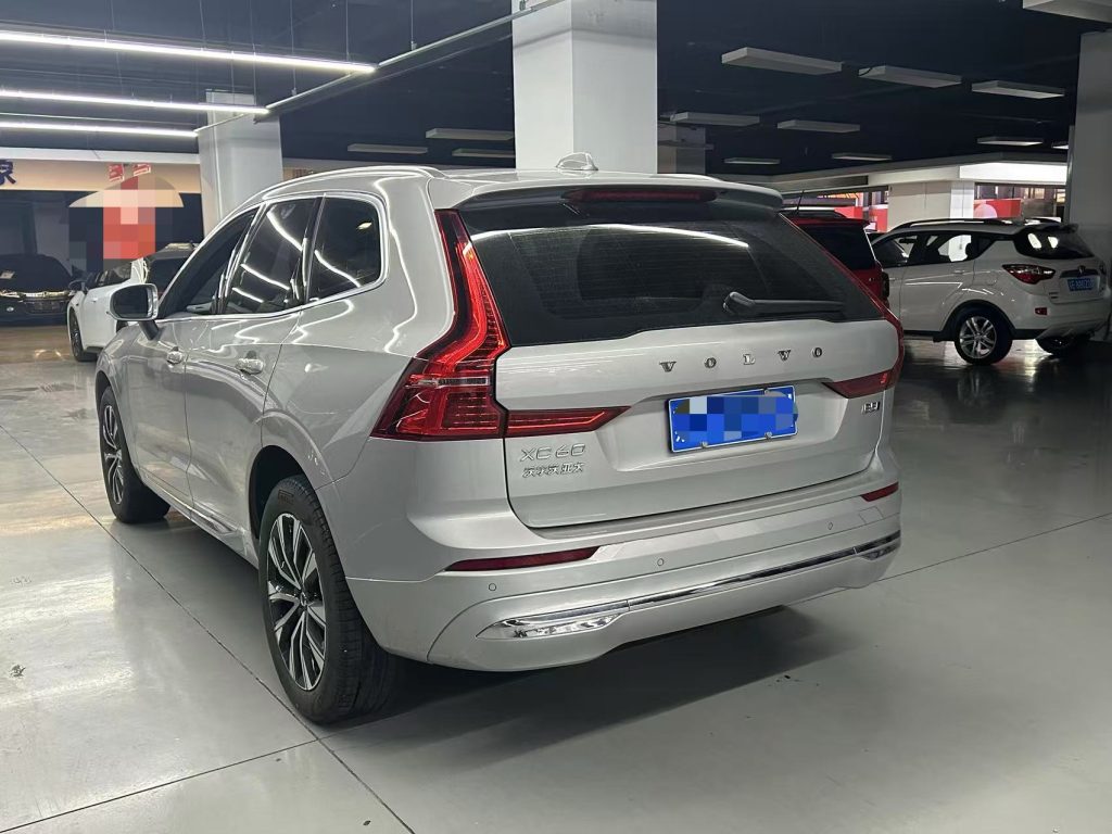Volvo XC60 2023 B5 4WD Intelligent Luxury Edition - Huishida Trading