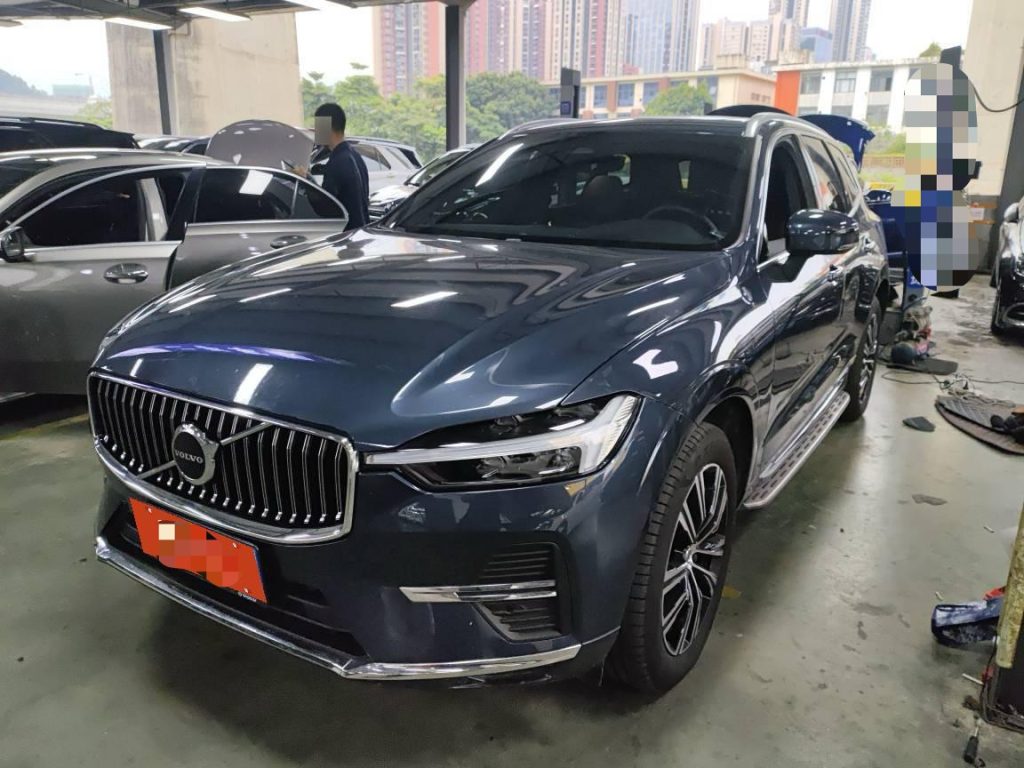 Volvo XC60 2022 B5 4WD Intelligent Luxury - Huishida Trading