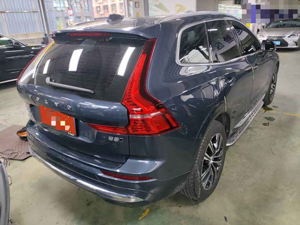 Volvo XC60 2022 B5 4WD Intelligent Luxury - Huishida Trading