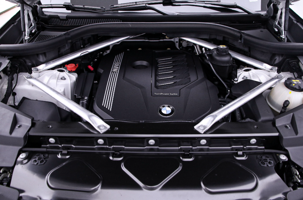 BMW X5 2022 xDrive40i Premium M Sport Package - Huishida Trading
