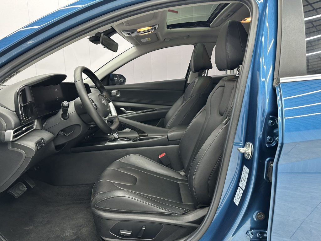 Hyundai Elantra 2021 1.5L CVT LUX Premium (2WD) - Huishida Trading