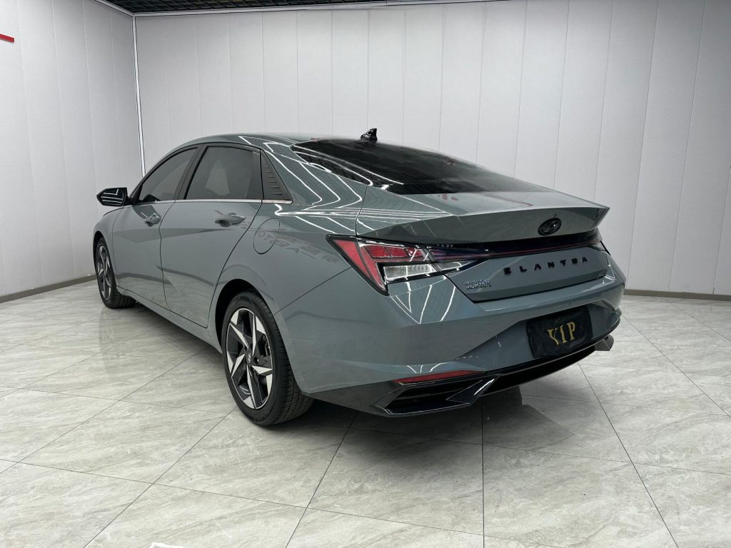 Hyundai Elantra 2022 1.5L CVT LUX Premium (2WD) - Huishida Trading