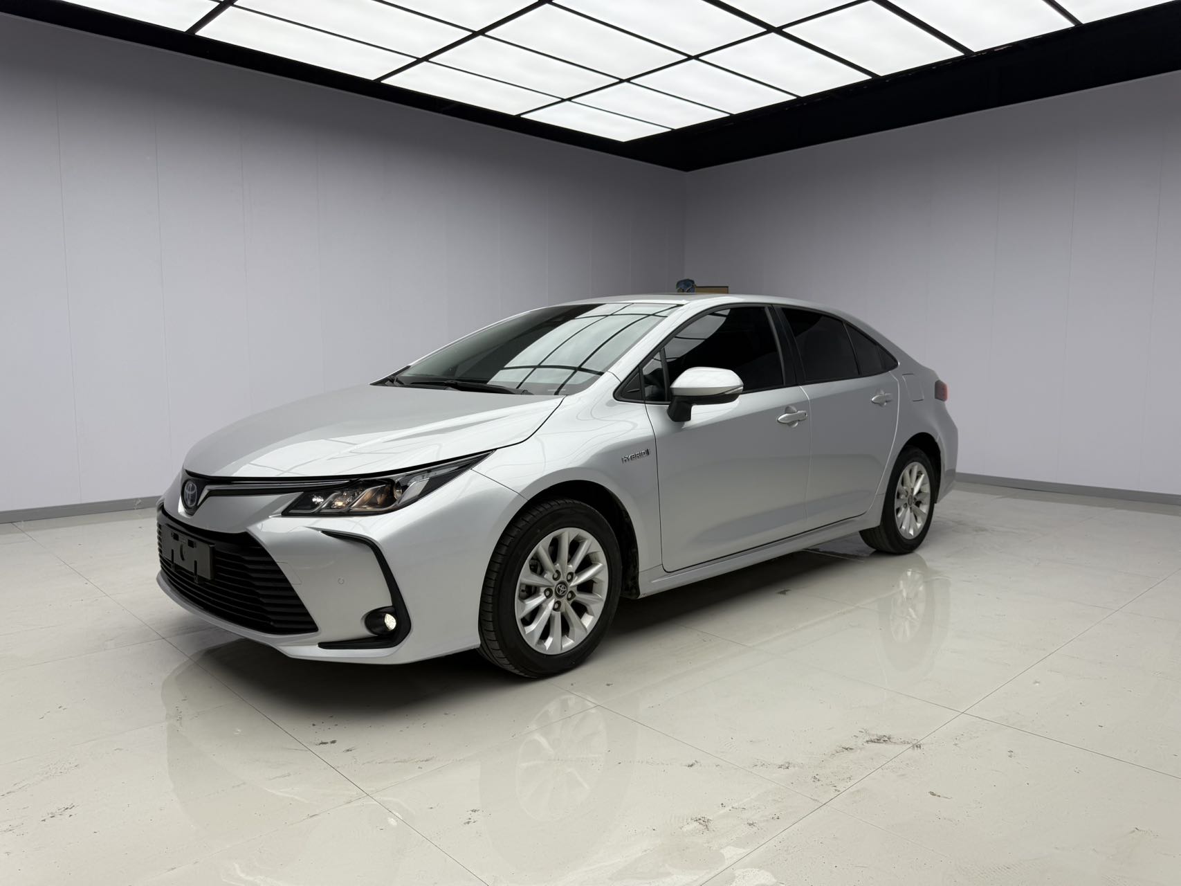 Toyota Corolla 2021 Двухцилиндровый двигатель 1,8 л E-CVT Elite