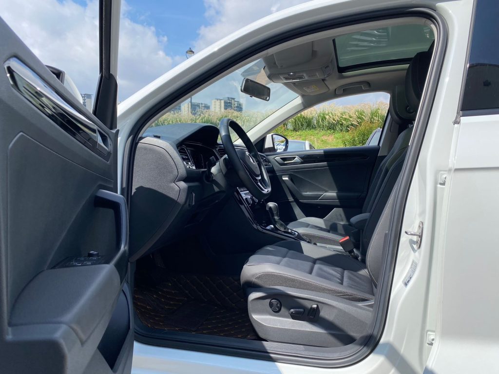 Volkswagen T-ROC 2022 280TSI DSG 2WD Comfort PLUS - Huishida Trading