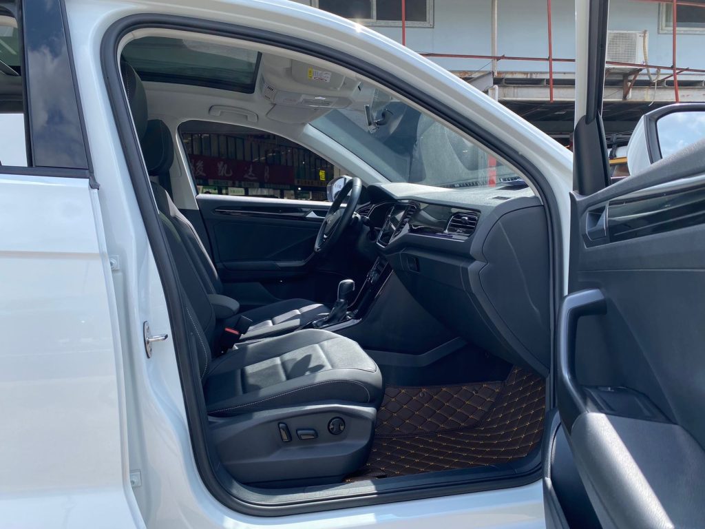 Volkswagen T-ROC 2022 280TSI DSG 2WD Comfort PLUS - Huishida Trading