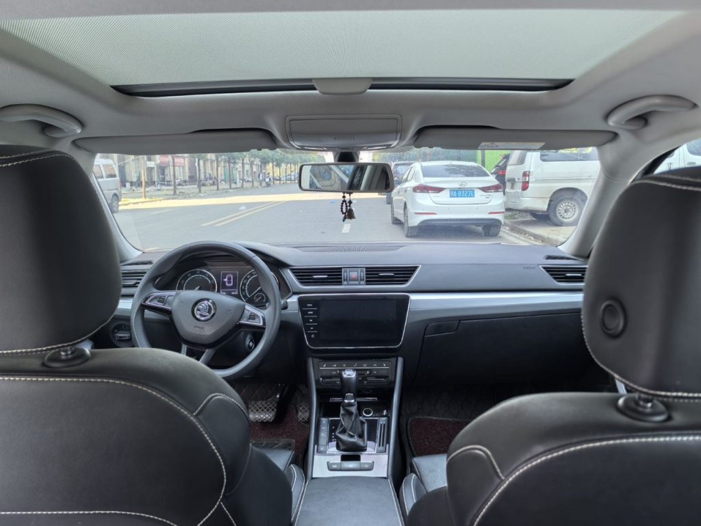 SUPERB 2019 Facelift Comfort - Huishida Trading