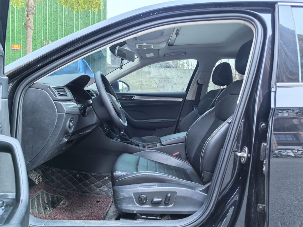 SUPERB 2019 Facelift Comfort - Huishida Trading