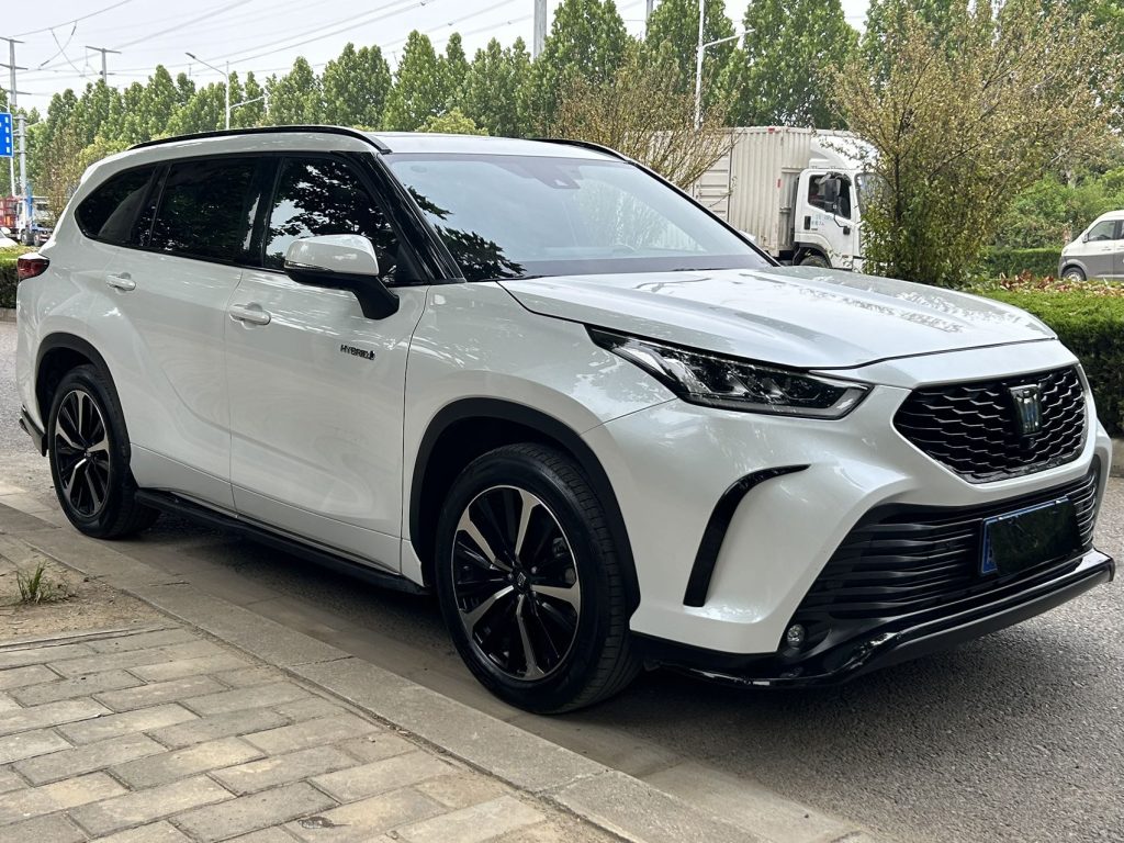 CROWN KLUGER 2021 2.5L HEV 4WD Signature Edition - Huishida Trading
