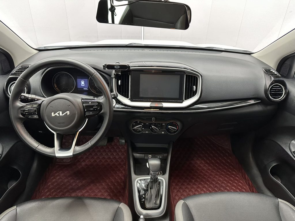 Kia STONIC(KX1) 2021 1.4L CVT Fun Edition - Huishida Trading