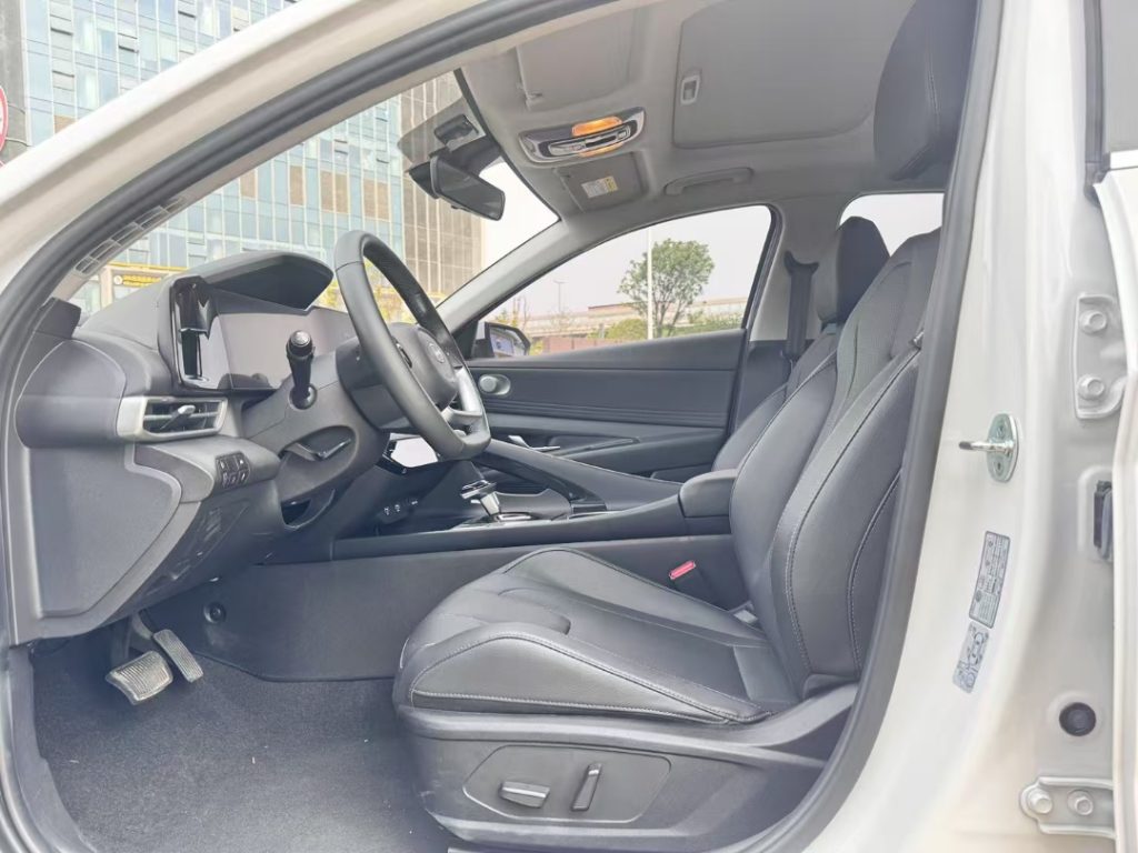 Hyundai Elantra 2021 1.5L CVT LUX Premium - Huishida Trading