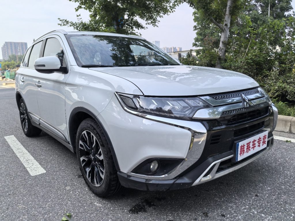 Mitsubishi Outlander 2020 4WD Enjoy Edition 5-местный - Huishida Trading