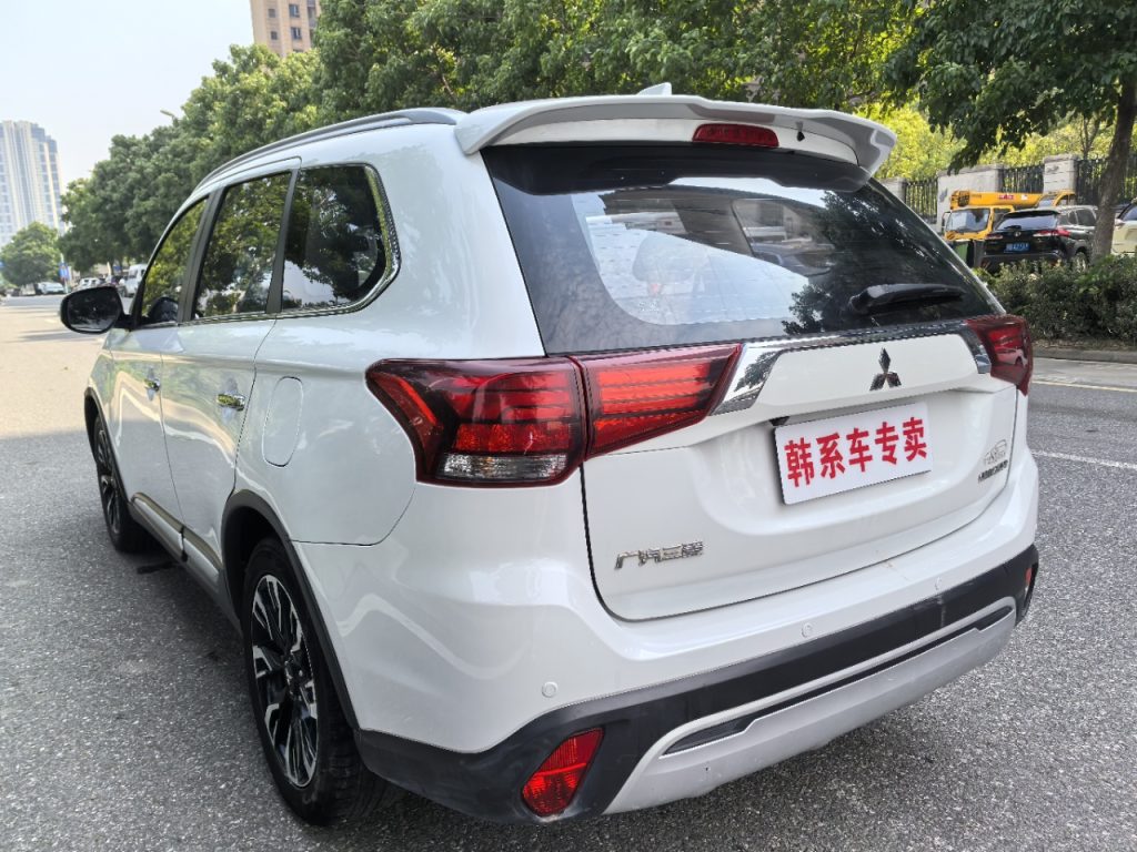 Mitsubishi Outlander 2020 4WD Enjoy Edition 5-местный - Huishida Trading