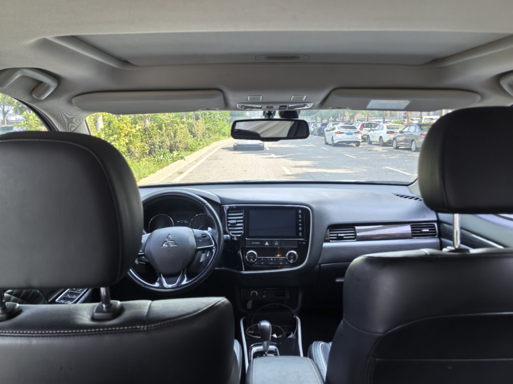 Mitsubishi Outlander 2020 4WD Enjoy Edition 5-местный - Huishida Trading