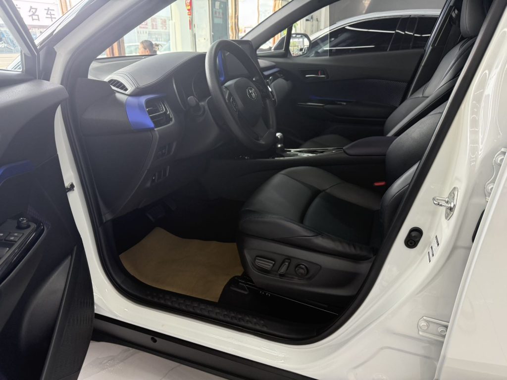Toyota C-HR 2021 2.0L Deluxe - Huishida Trading