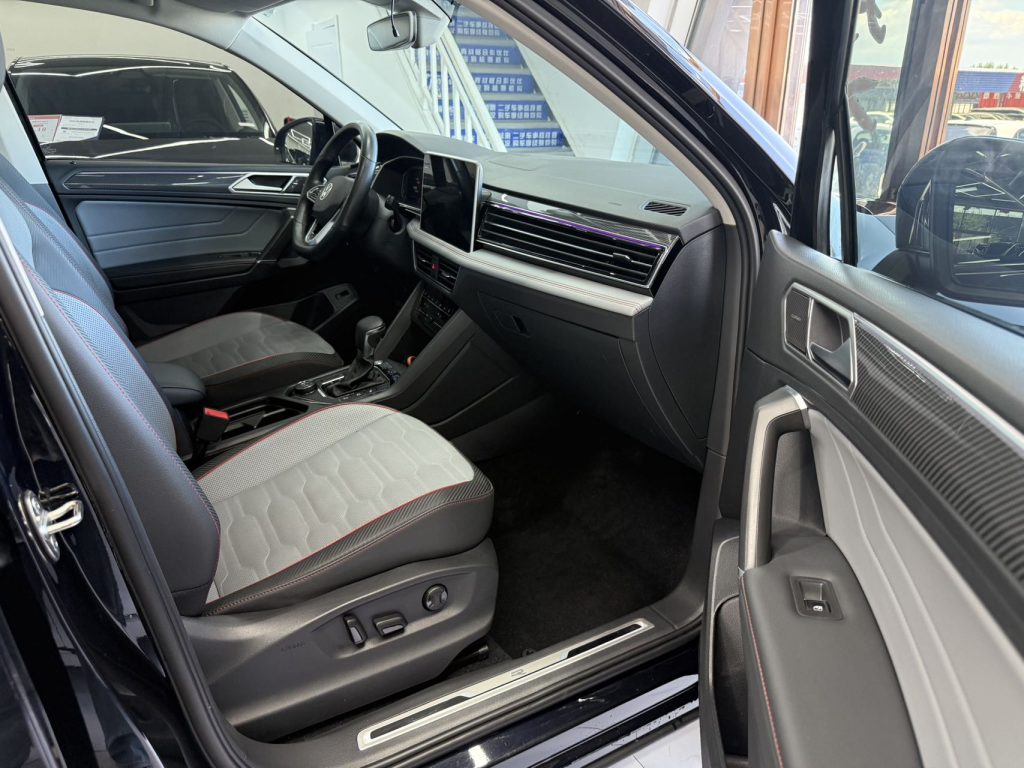 Volkswage Tiguan 2022 380TSI Automatic 4WD R-Line Signature 7-Seater - Huishida Trading