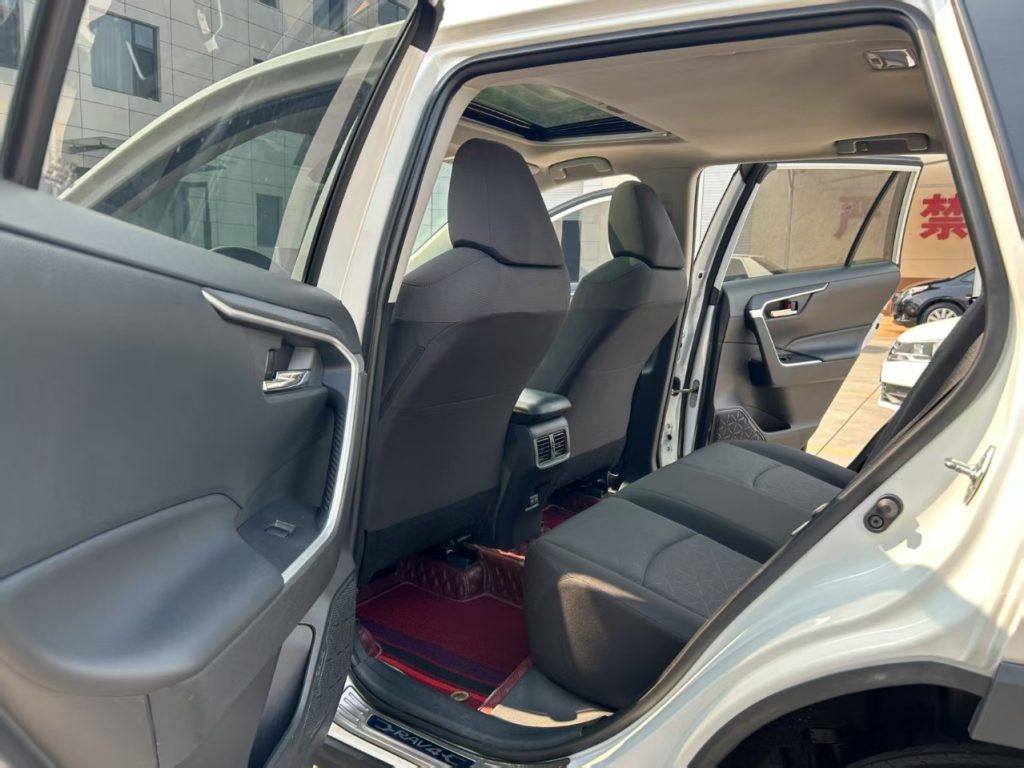 Toyota RAV4 2022 4WD Style Edition - Huishida Trading