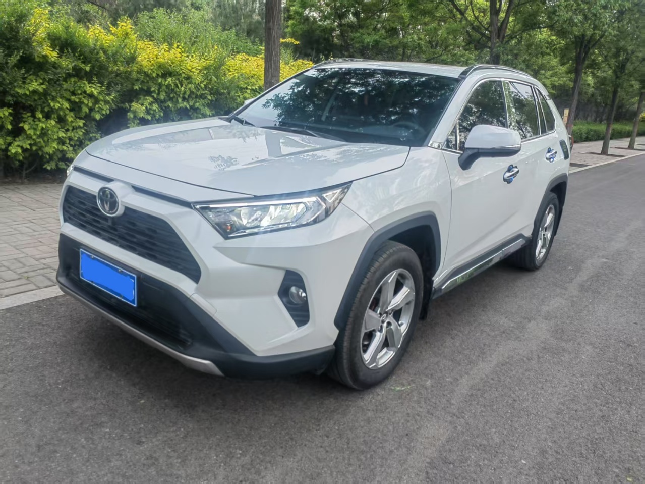 Toyota RAV4 2020 2WD Style Plus