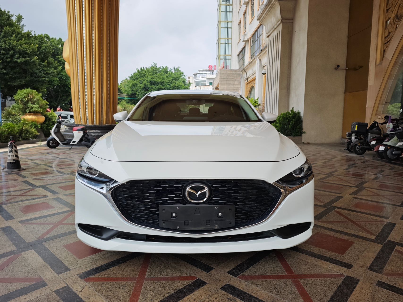 Mazda3 Axela 2020 1.5L Automatic Quality Joy Sunroof Edition
