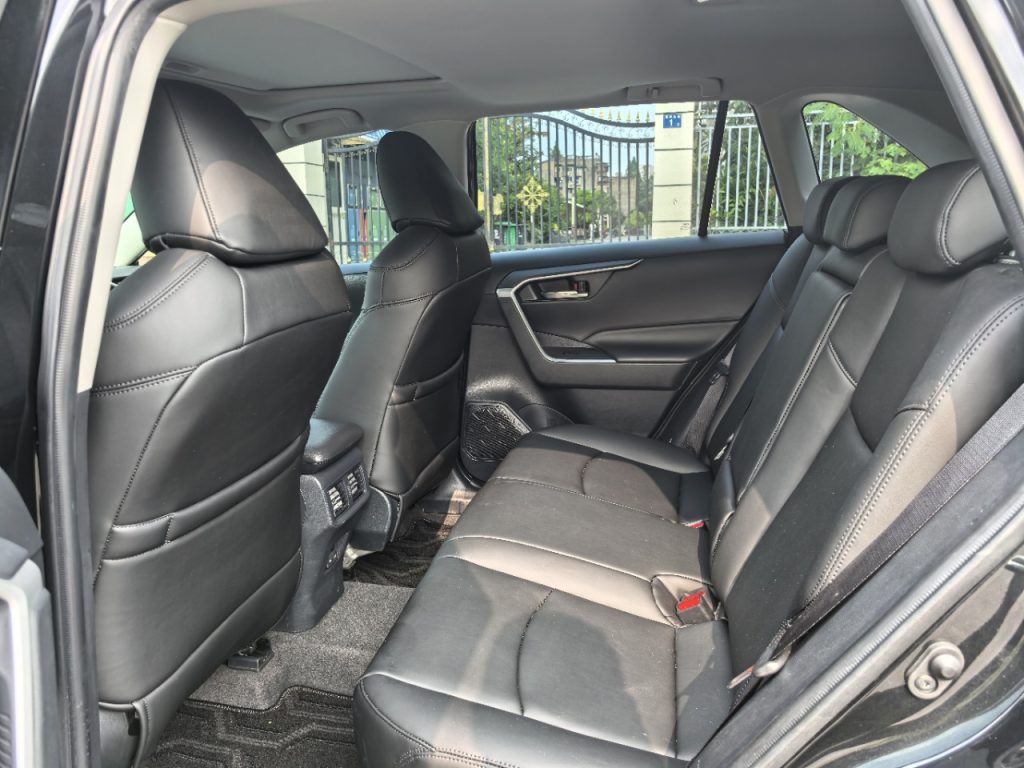 Toyota RAV4 2021 2.0L CVT 2WD Style Edition - Huishida Trading
