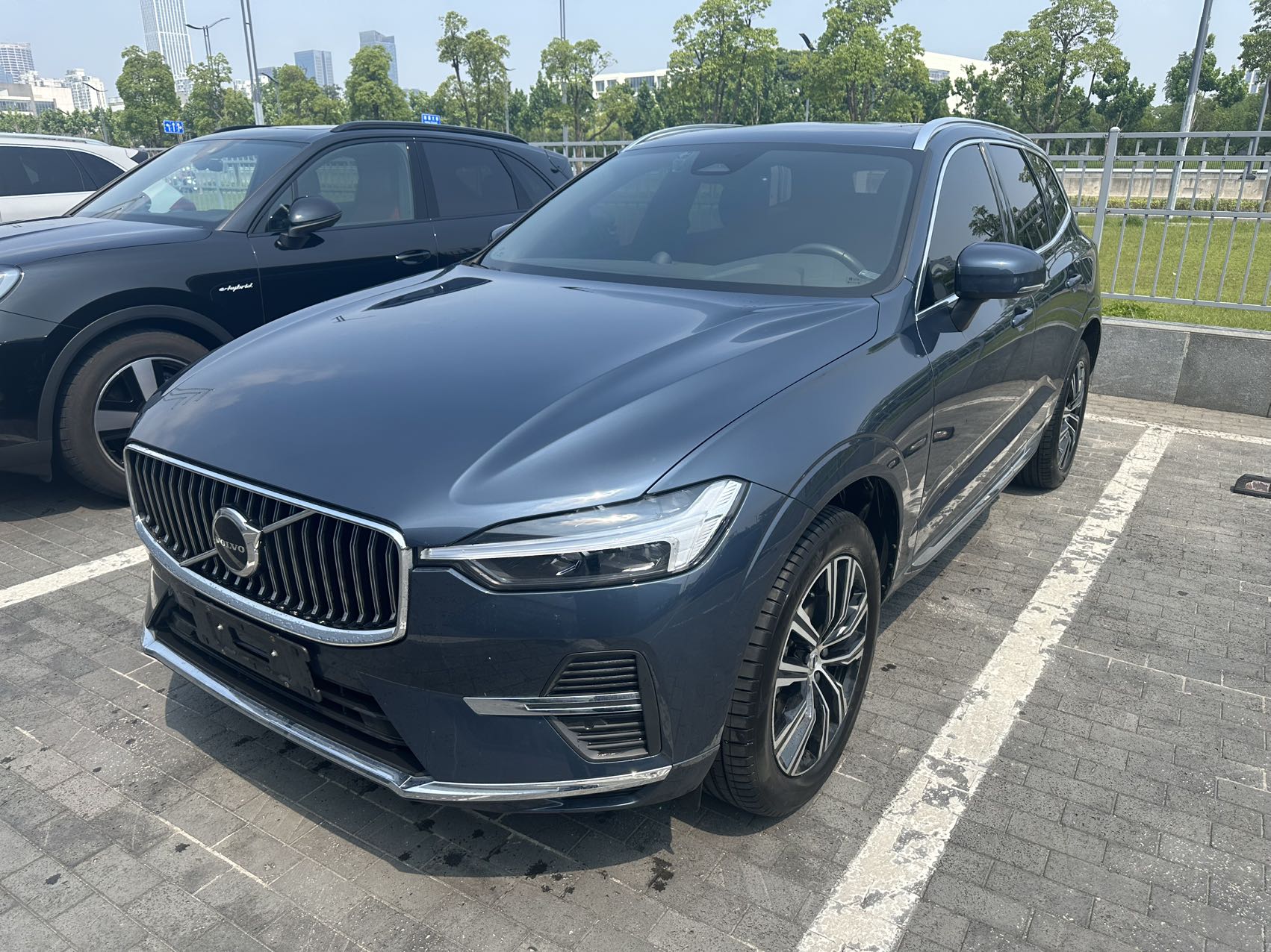 Volvo XC60 2022 B5 4WD Intelligent Luxury Edition