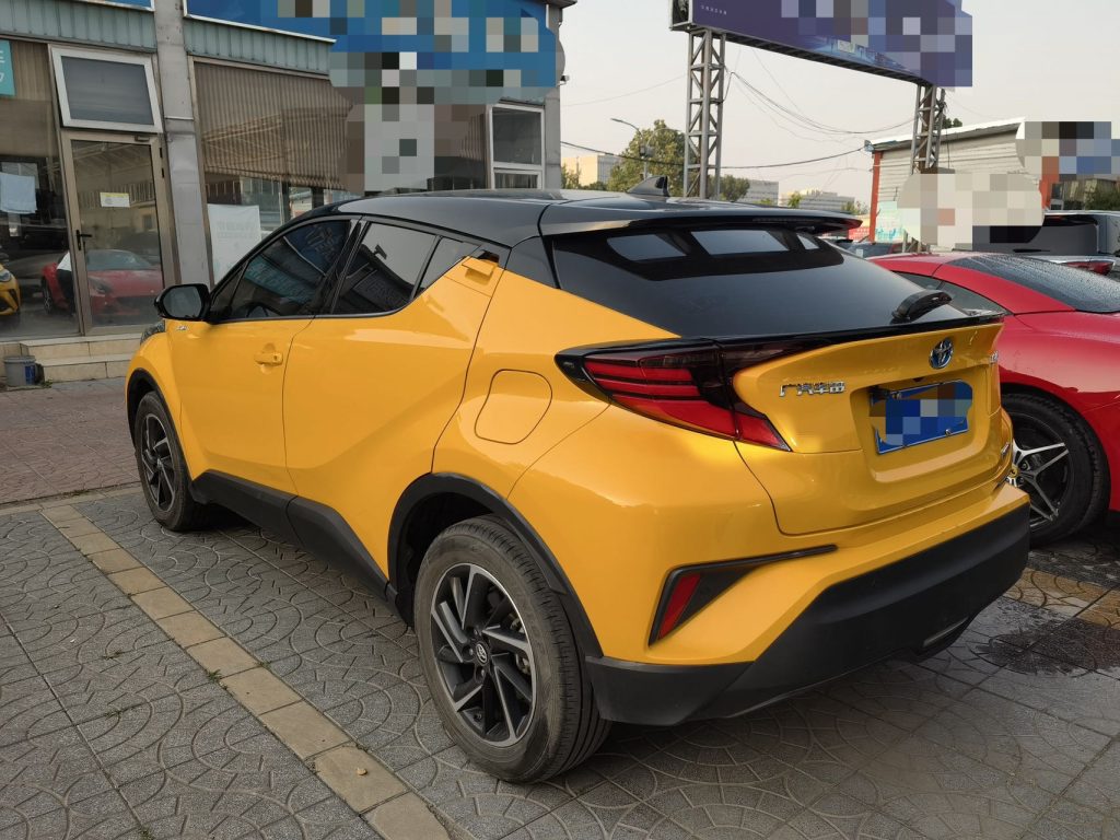 CHR 2021 Двухцилиндровый двигатель 2,0 л E-CVT Premium - Huishida Trading