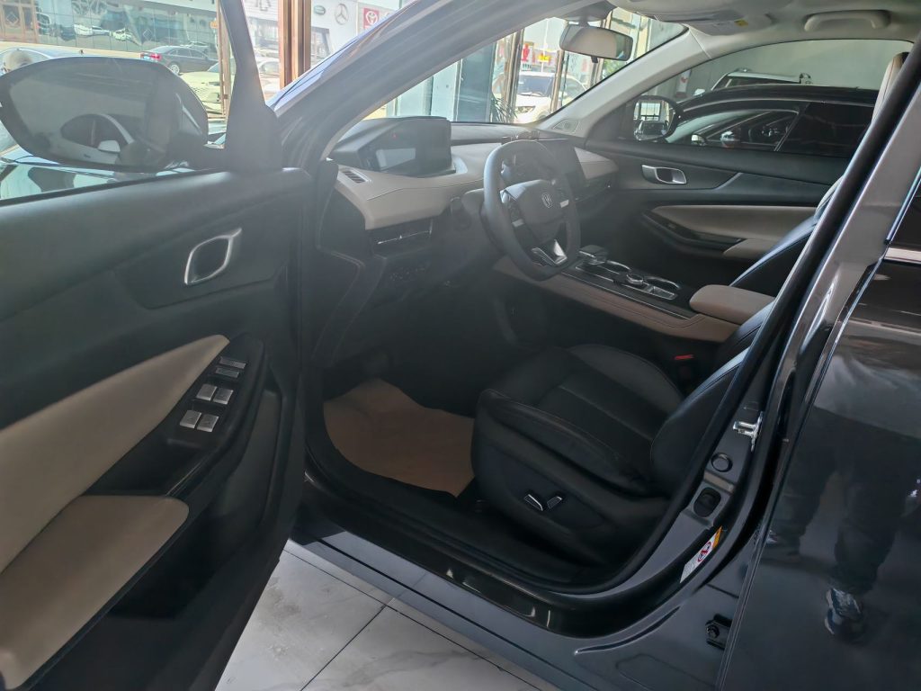 Changan CS55 PLUS 2022 2nd Generation 1.5T DCT Premium - Huishida Trading