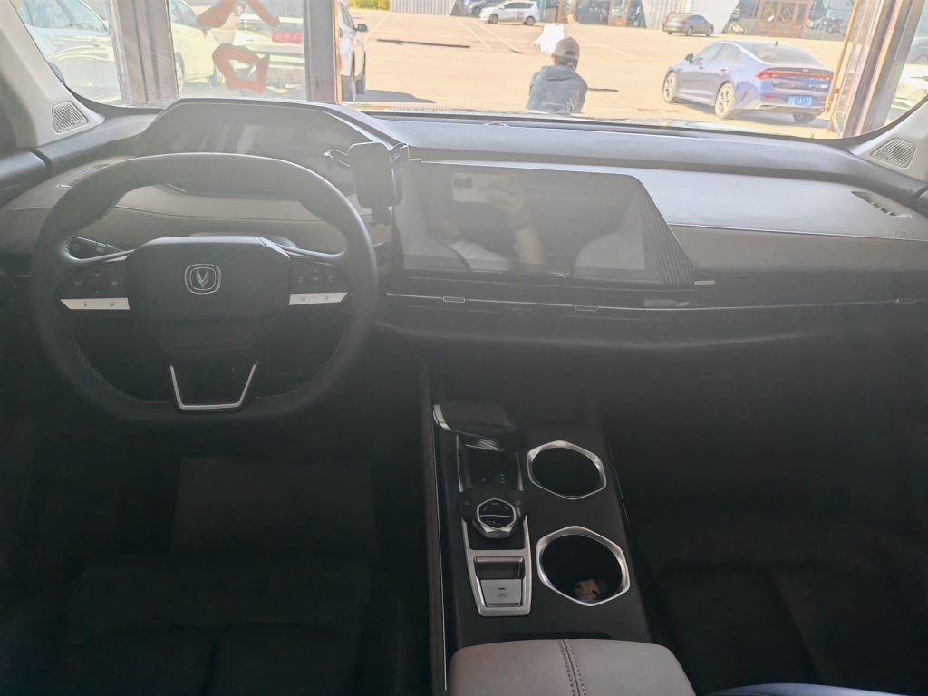 Changan CS55 PLUS 2022 2nd Generation 1.5T DCT Premium - Huishida Trading