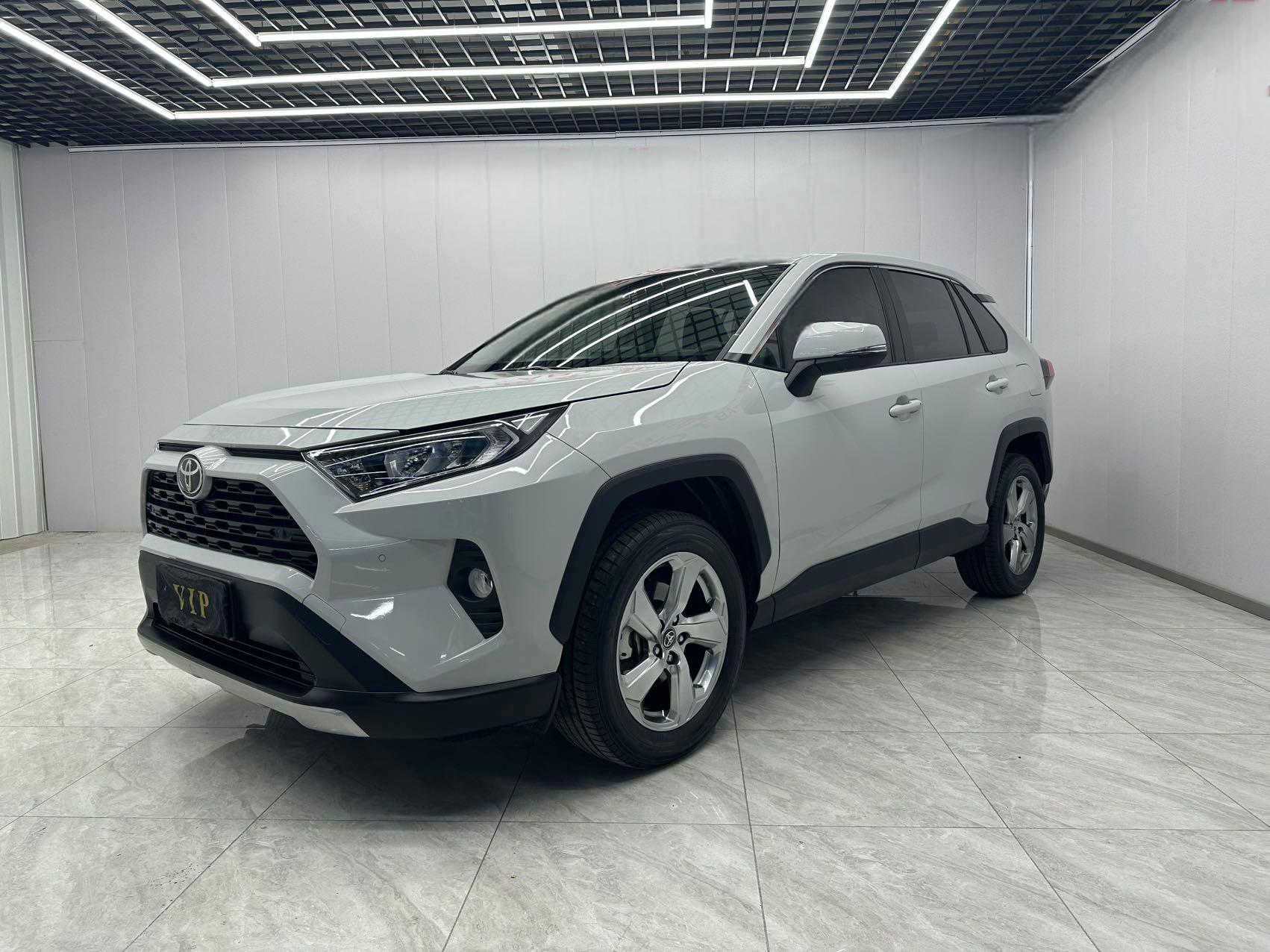 Toyota RAV4  2021 2.0L CVT 2WD Style PLUS Edition