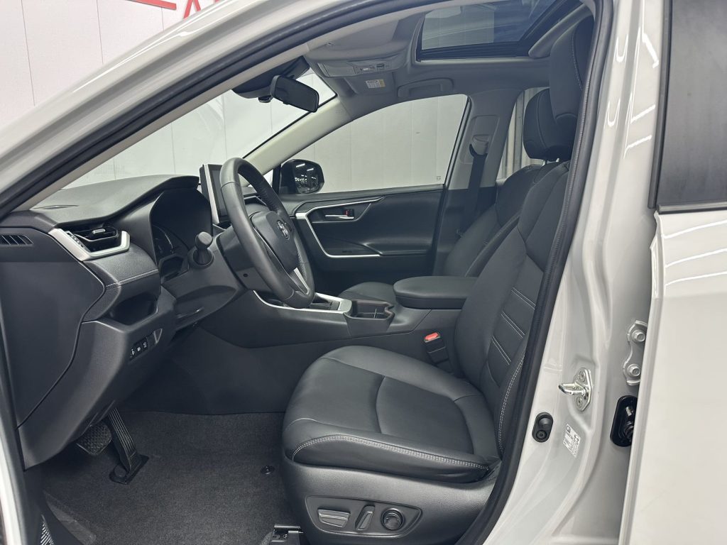 Toyota RAV4 2021 2.0L CVT 2WD Style PLUS Edition - Huishida Trading