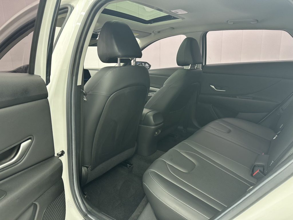 Hyundai Elantra 2021 1.5L CVT LUX Premium - Huishida Trading