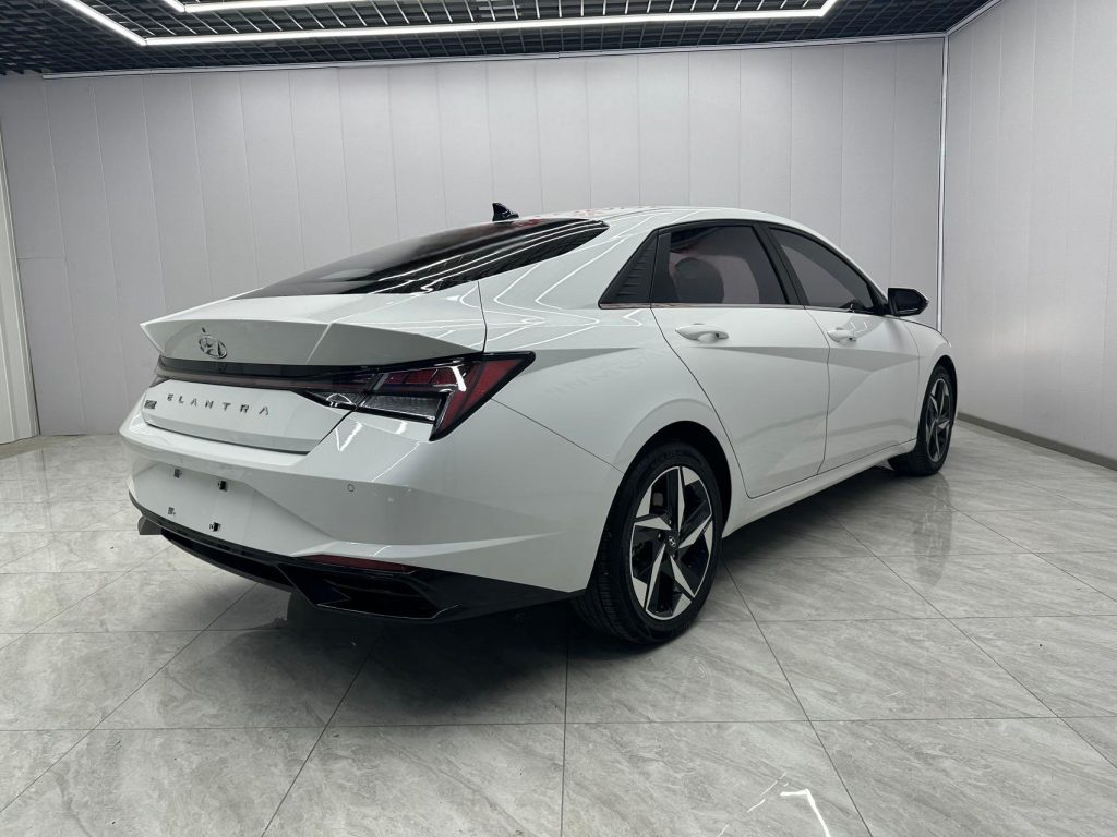 Hyundai Elantra 2021 1.5L CVT LUX Premium - Huishida Trading