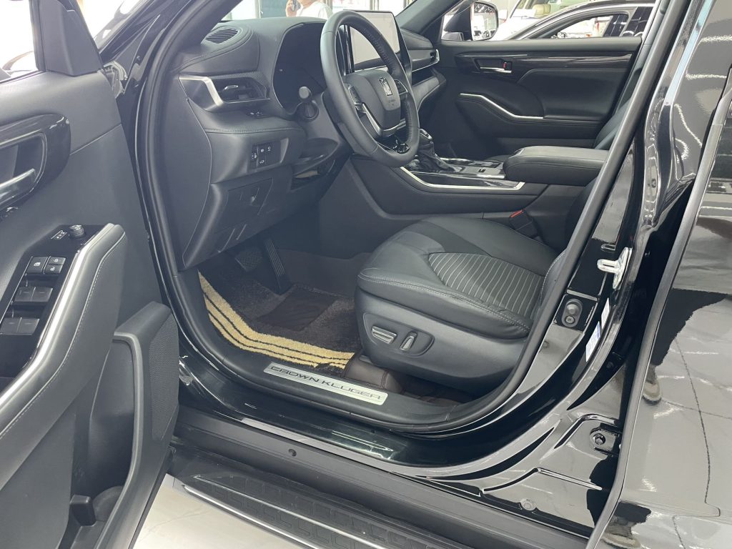 CROWN KLUGER 2022 2.5L HEV 4WD Premium - Huishida Trading