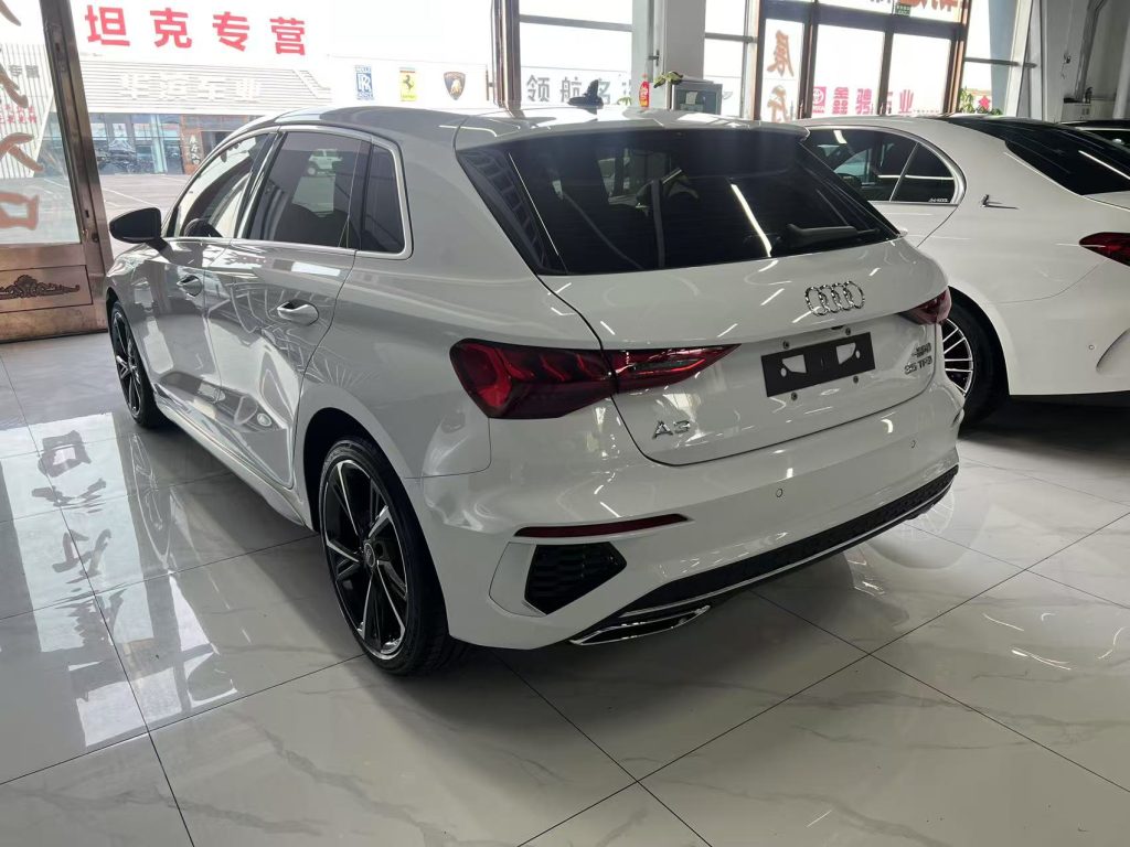 Audi A3 2021 Sportback 35 TFSl Fashion Sport - Huishida Trading