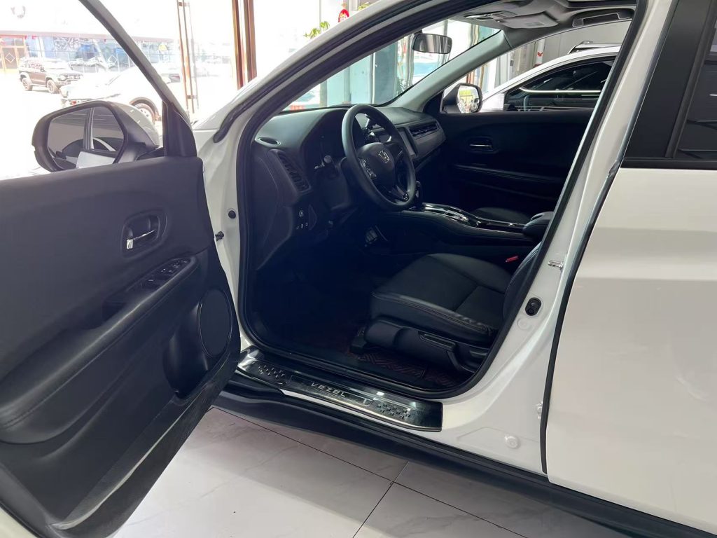Honda VEZEL 2020 1.5L CVT Pioneer Edition - Huishida Trading