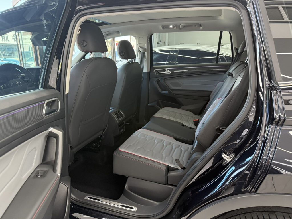 Volkswagen Tiguan L 2022 380TSl Auto 4WD R-Line Signature 7-Seater - Huishida Trading