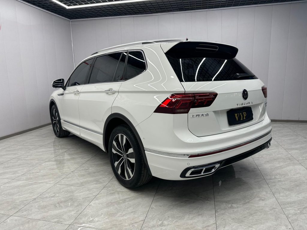Volkswagen TIGUAN- L 2022 380TSI Auto 4WD R-Line 7-местный - Huishida Trading