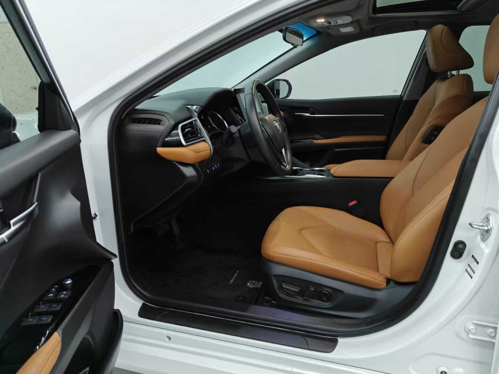 TOYOTA CAMRY 2022 2.0GVP Лидер - Huishida Trading