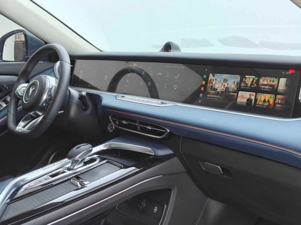 VOYAH FREE 2021 4WD Standard Extended Range Exclusive Luxury Package - Huishida Trading